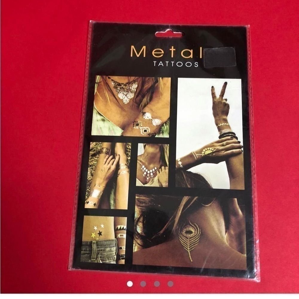 Metallic gold and silver temporary tattoos 💛🤍